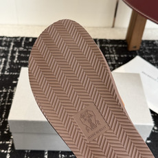 东莞代购级Brunello Cucinelli BC男士休闲凉拖鞋|此款凉拖鞋鞋面料采用意大利进口荔枝纹 东莞代购级Brunello Cucinelli BC男士休闲凉拖鞋|此款凉拖鞋鞋面料采用意大利进口荔枝纹
