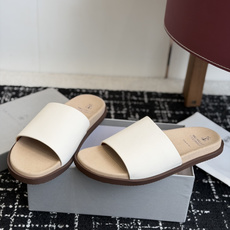 东莞代购级Brunello Cucinelli BC男士休闲凉拖鞋|此款凉拖鞋鞋面料采用意大利进口荔枝纹 东莞代购级Brunello Cucinelli BC男士休闲凉拖鞋|此款凉拖鞋鞋面料采用意大利进口荔枝纹