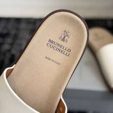 东莞代购级Brunello Cucinelli BC男士休闲凉拖鞋|此款凉拖鞋鞋面料采用意大利进口荔枝纹 东莞代购级Brunello Cucinelli BC男士休闲凉拖鞋|此款凉拖鞋鞋面料采用意大利进口荔枝纹
