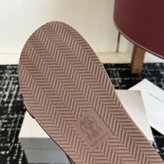 东莞代购级Brunello Cucinelli BC男士休闲凉拖鞋|此款凉拖鞋鞋面料采用意大利进口荔枝纹 东莞代购级Brunello Cucinelli BC男士休闲凉拖鞋|此款凉拖鞋鞋面料采用意大利进口荔枝纹
