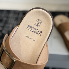 东莞代购级Brunello Cucinelli BC男士休闲凉拖鞋|此款凉拖鞋鞋面料采用意大利进口荔枝纹 东莞代购级Brunello Cucinelli BC男士休闲凉拖鞋|此款凉拖鞋鞋面料采用意大利进口荔枝纹