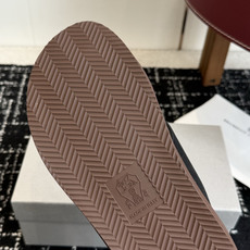 东莞代购级Brunello Cucinelli BC男士休闲凉拖鞋|此款凉拖鞋鞋面料采用意大利进口荔枝纹 东莞代购级Brunello Cucinelli BC男士休闲凉拖鞋|此款凉拖鞋鞋面料采用意大利进口荔枝纹