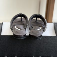 代购级Alexander Wang26ss夏季新款水钻方头夹趾人字拖夏日炸街神器,把随性与闪钻氛围感焊在 代购级Alexander Wang26ss夏季新款水钻方头夹趾人字拖夏日炸街神器,把随性与闪钻氛围感焊在