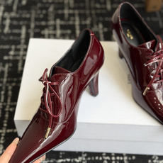 代购级CELINE·思琳赛琳穆勒鞋春夏玛丽珍乐高跟鞋,凯旋门设计极具品牌辨识度,舒适的小皮鞋!赛琳真的是 代购级CELINE·思琳赛琳穆勒鞋春夏玛丽珍乐高跟鞋,凯旋门设计极具品牌辨识度,舒适的小皮鞋!赛琳真的是