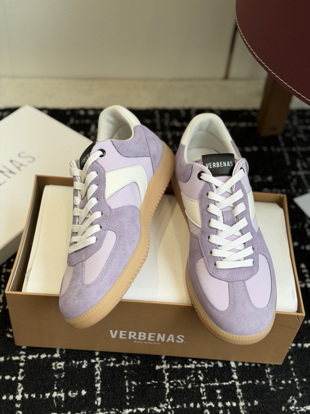 代购级Verbenas 26新色 情侣款  德训鞋 休闲 运动鞋材质：牛京/牛皮/布面，柔软细腻的特点与