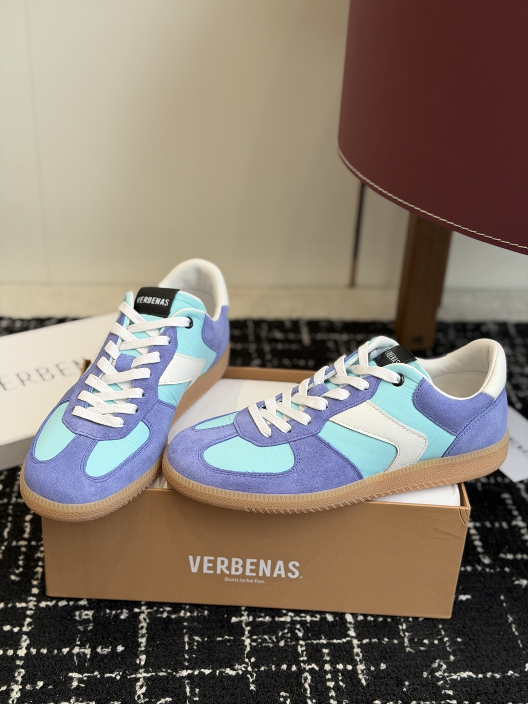 代购级Verbenas 26新色 情侣款  德训鞋 休闲 运动鞋材质：牛京/牛皮/布面，柔软细腻的特点与