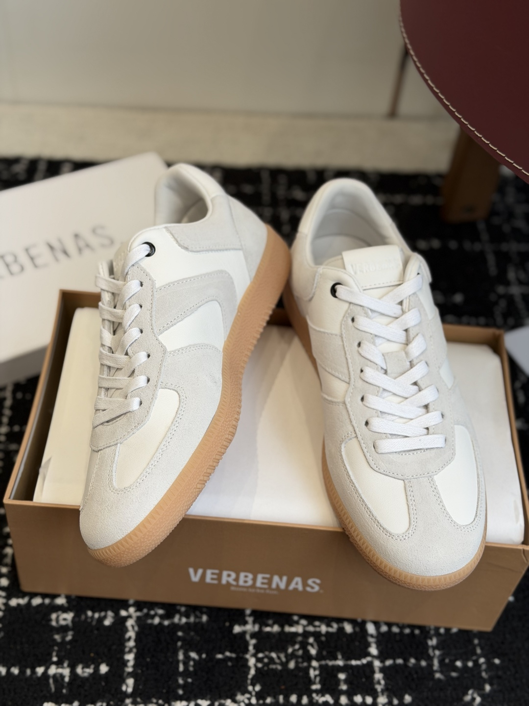 代购级Verbenas 26新色 情侣款  德训鞋 休闲 运动鞋材质：牛京/牛皮/布面，柔软细腻的特点与