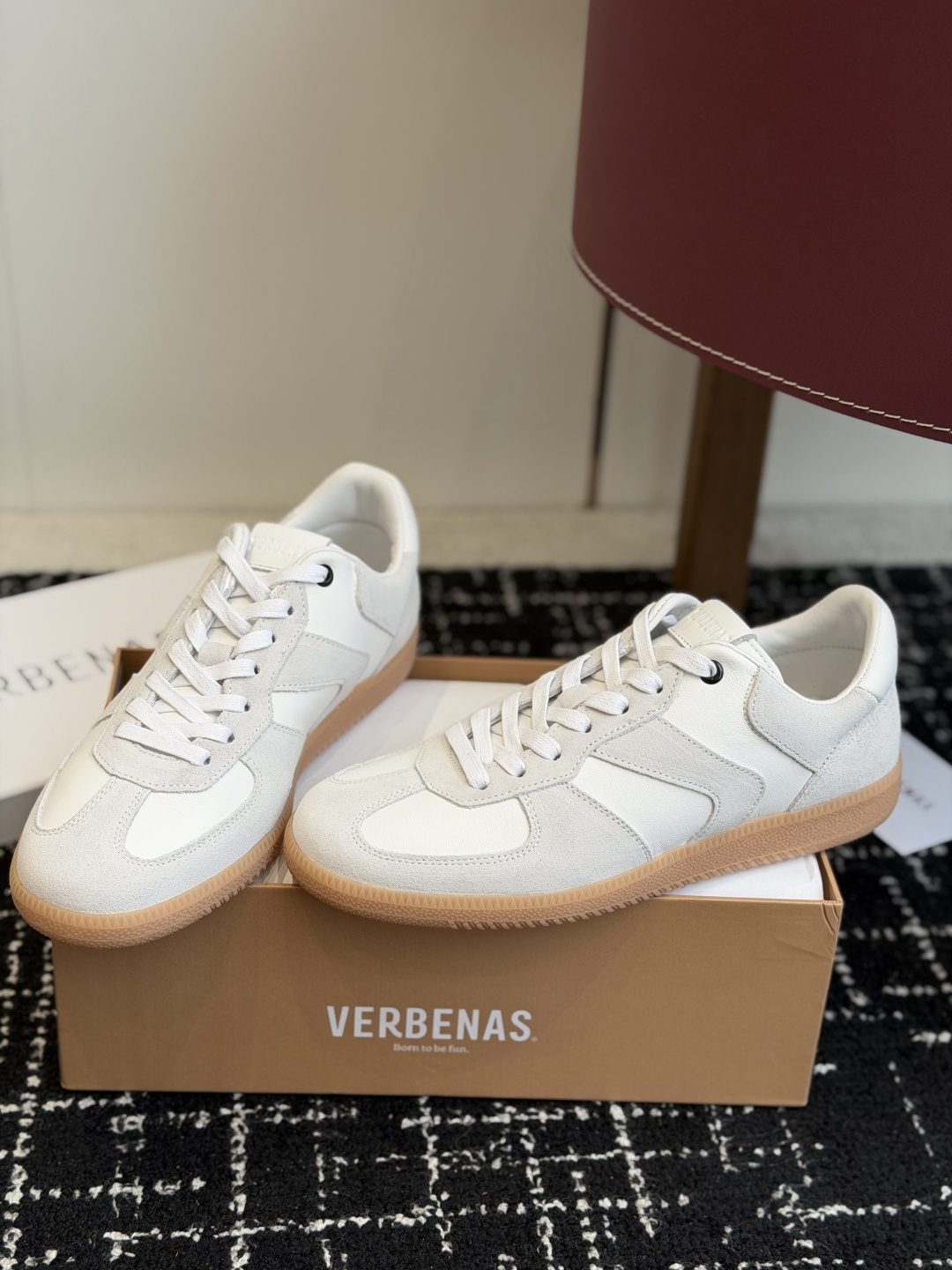 代购级Verbenas 26新色 情侣款  德训鞋 休闲 运动鞋材质：牛京/牛皮/布面，柔软细腻的特点与