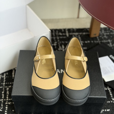 代购级CHANEL 香奈儿 26ss 春夏秀款 玛丽珍 休闲鞋 第一眼看上就被种草了根据天气变化自由穿 代购级CHANEL 香奈儿 26ss 春夏秀款 玛丽珍 休闲鞋 第一眼看上就被种草了根据天气变化自由穿