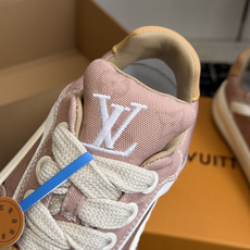 代购级(⚠️官网同步✈️盒包装)Louis vuitton路易威登 26ss 新色 板鞋 休闲鞋原版1: 代购级(⚠️官网同步✈️盒包装)Louis vuitton路易威登 26ss 新色 板鞋 休闲鞋原版1: