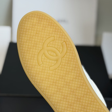 东莞代购级CHANEL 26ss 春夏度假系列运动鞋 老钱风休闲鞋原版购入开发 做货 经典设计 鞋面 东莞代购级CHANEL 26ss 春夏度假系列运动鞋 老钱风休闲鞋原版购入开发 做货 经典设计 鞋面
