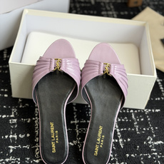 代购级Saint Lauren* 26SS早春新款圣罗兰 YSL 尖头拖鞋Ysl 是刻在DNA里的优雅。 代购级Saint Lauren* 26SS早春新款圣罗兰 YSL 尖头拖鞋Ysl 是刻在DNA里的优雅。