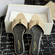 代购级Saint Lauren* 26SS早春新款圣罗兰 YSL 尖头拖鞋Ysl 是刻在DNA里的优雅。 代购级Saint Lauren* 26SS早春新款圣罗兰 YSL 尖头拖鞋Ysl 是刻在DNA里的优雅。