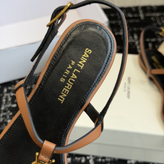 代购级Saint Laurent圣罗兰、平板夹脚凉鞋 26ss 早春最新款、YSL、Logo字母扣装饰 代购级Saint Laurent圣罗兰、平板夹脚凉鞋 26ss 早春最新款、YSL、Logo字母扣装饰