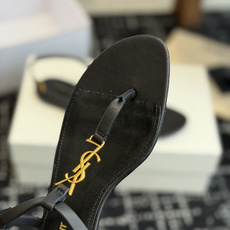 代购级Saint Laurent圣罗兰、平板夹脚凉鞋 26ss 早春最新款、YSL、Logo字母扣装饰 代购级Saint Laurent圣罗兰、平板夹脚凉鞋 26ss 早春最新款、YSL、Logo字母扣装饰
