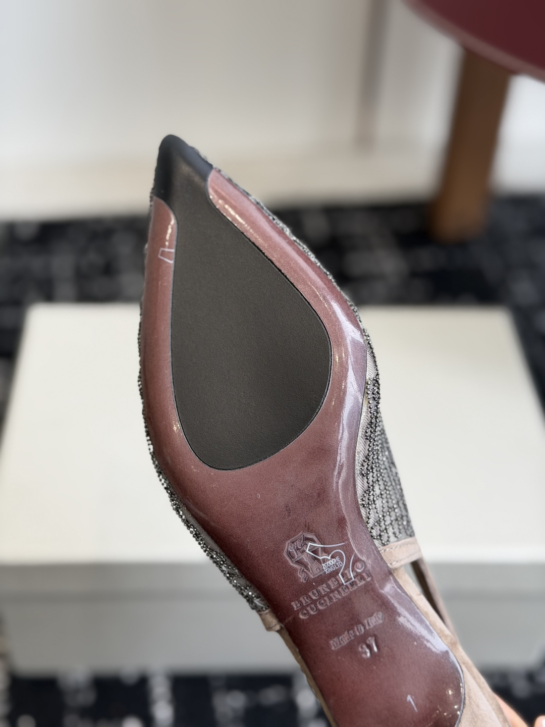 代购级Brunello Cucinelli 26ss女士镶珠装饰休闲穆勒拖鞋凉鞋 BC新款新品女士条纹麂 代购级Brunello Cucinelli 26ss女士镶珠装饰休闲穆勒拖鞋凉鞋 BC新款新品女士条纹麂