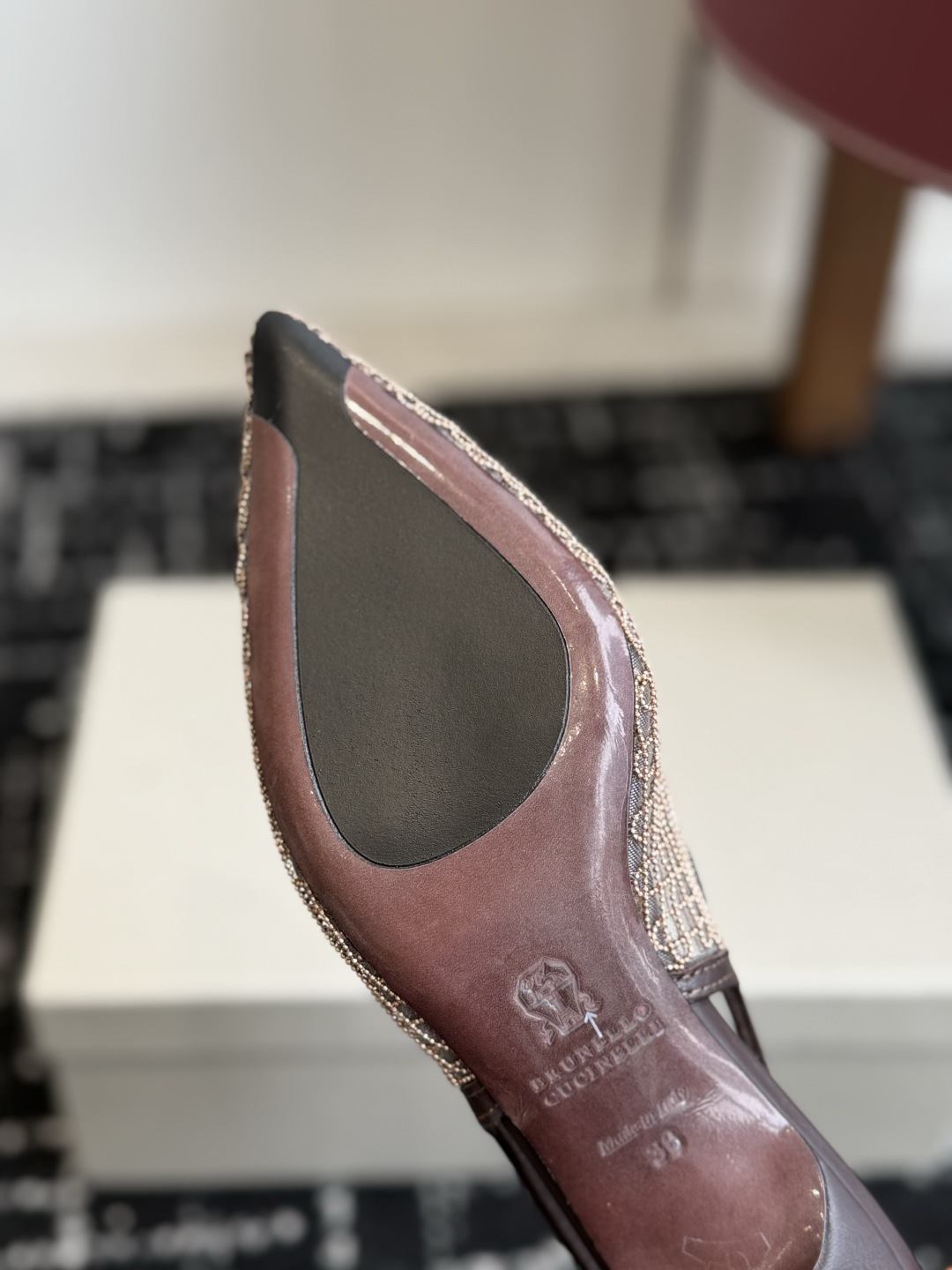 代购级Brunello Cucinelli 26ss女士镶珠装饰休闲穆勒拖鞋凉鞋 BC新款新品女士条纹麂 代购级Brunello Cucinelli 26ss女士镶珠装饰休闲穆勒拖鞋凉鞋 BC新款新品女士条纹麂