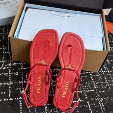 东莞代购级(注意细节 非市场普通版本)Prada 普拉达 26ss 春夏新款 夹脚 系带凉鞋 简约凉鞋 东莞代购级(注意细节 非市场普通版本)Prada 普拉达 26ss 春夏新款 夹脚 系带凉鞋 简约凉鞋
