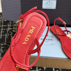 东莞代购级(注意细节 非市场普通版本)Prada 普拉达 26ss 春夏新款 夹脚 系带凉鞋 简约凉鞋 东莞代购级(注意细节 非市场普通版本)Prada 普拉达 26ss 春夏新款 夹脚 系带凉鞋 简约凉鞋