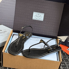 东莞代购级(注意细节 非市场普通版本)Prada 普拉达 26ss 春夏新款 夹脚 系带凉鞋 简约凉鞋 东莞代购级(注意细节 非市场普通版本)Prada 普拉达 26ss 春夏新款 夹脚 系带凉鞋 简约凉鞋