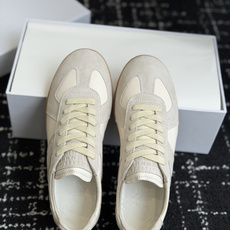 代购级MaisonMargiela MM6 马吉拉 26新色 德训鞋 休闲 运动鞋原版购入开发 做货 鬼 代购级MaisonMargiela MM6 马吉拉 26新色 德训鞋 休闲 运动鞋原版购入开发 做货 鬼
