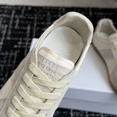 代购级MaisonMargiela MM6 马吉拉 26新色 德训鞋 休闲 运动鞋原版购入开发 做货 鬼 代购级MaisonMargiela MM6 马吉拉 26新色 德训鞋 休闲 运动鞋原版购入开发 做货 鬼