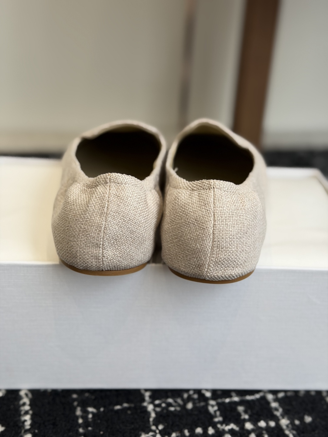 代购级The Row 26ss 春夏季新款 乐福鞋 单鞋 第一眼看到这个鞋子就爱上了，带点复古味随意搭配