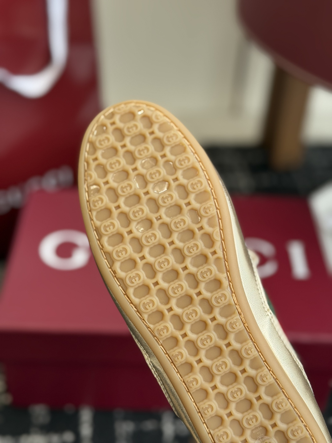 东莞代购级Gucci绑带芭蕾休闲两穿舞蹈小单鞋 驾车便鞋,舞蹈鞋,性感环绕脚环丝带,两穿,可拆卸。超级柔 东莞代购级Gucci绑带芭蕾休闲两穿舞蹈小单鞋 驾车便鞋,舞蹈鞋,性感环绕脚环丝带,两穿,可拆卸。超级柔