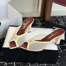 代购级Chanel26ss夏季新款网面尖头高跟穆勒凉拖网面低跟穆勒拖,以品牌标志性的双C标识搭配通透网面 代购级Chanel26ss夏季新款网面尖头高跟穆勒凉拖网面低跟穆勒拖,以品牌标志性的双C标识搭配通透网面