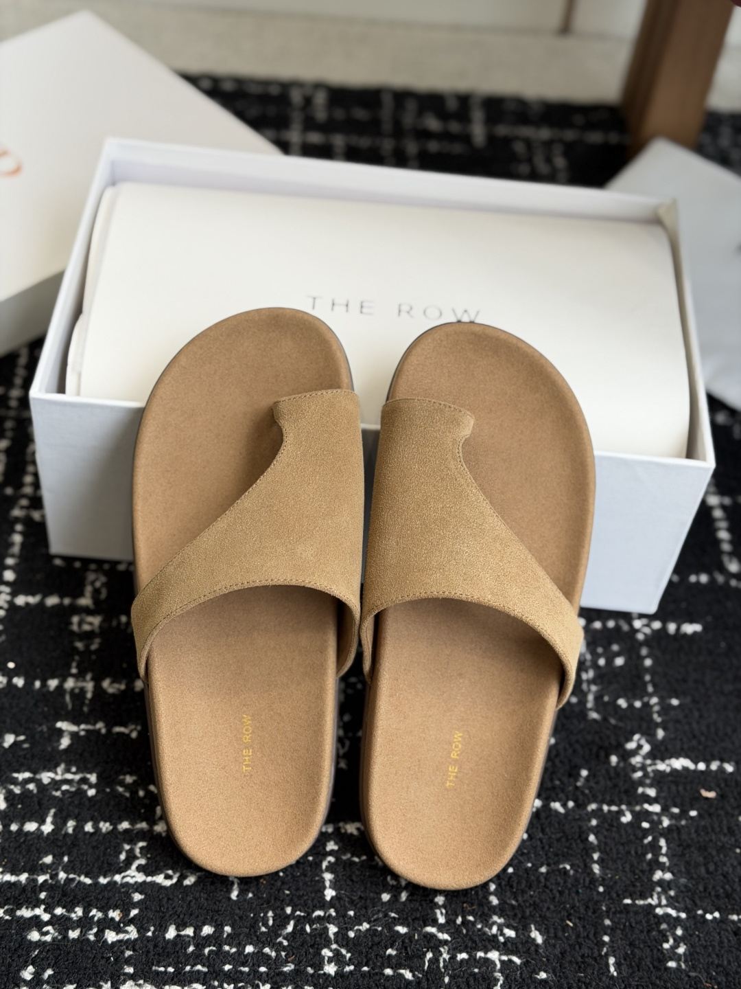 代购级磨砂新款The Row脚趾拖鞋这是一款今年夏天值得推荐的,众多网红博主纷纷在穿,专注高品质一直被模 代购级磨砂新款The Row脚趾拖鞋这是一款今年夏天值得推荐的,众多网红博主纷纷在穿,专注高品质一直被模