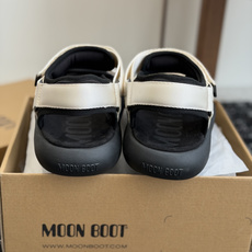 代购级Moon Boot 2026vs春夏最新凉鞋系列Moon Boot 以复古凉鞋为设计灵感,童趣 的 代购级Moon Boot 2026vs春夏最新凉鞋系列Moon Boot 以复古凉鞋为设计灵感,童趣 的