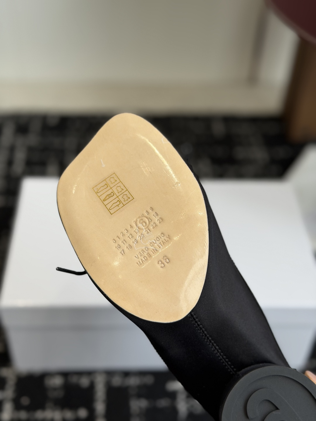 代购级Maison Margiela丨MM6马吉拉26ss新款松紧绑带款 芭蕾舞鞋 高跟鞋原版开模双层真 代购级Maison Margiela丨MM6马吉拉26ss新款松紧绑带款 芭蕾舞鞋 高跟鞋原版开模双层真