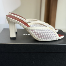 代购级Chanel26ss夏季新款网面尖头高跟穆勒凉拖网面低跟穆勒拖,以品牌标志性的双C标识搭配通透网面 代购级Chanel26ss夏季新款网面尖头高跟穆勒凉拖网面低跟穆勒拖,以品牌标志性的双C标识搭配通透网面