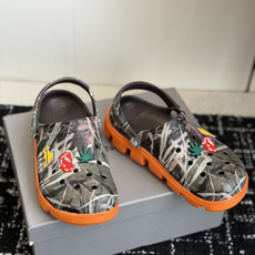 代购级Balenciaga 巴黎世家洞洞鞋 Balenciaga 春夏最新情侣款洞洞鞋,黑马单 代购级Balenciaga 巴黎世家洞洞鞋 Balenciaga 春夏最新情侣款洞洞鞋,黑马单
