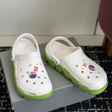 代购级Balenciaga 巴黎世家洞洞鞋 Balenciaga 春夏最新情侣款洞洞鞋,黑马单 代购级Balenciaga 巴黎世家洞洞鞋 Balenciaga 春夏最新情侣款洞洞鞋,黑马单