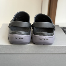 代购级Balenciaga 巴黎世家洞洞鞋 Balenciaga 春夏最新情侣款洞洞鞋,黑马单 代购级Balenciaga 巴黎世家洞洞鞋 Balenciaga 春夏最新情侣款洞洞鞋,黑马单