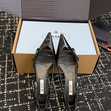 东莞代购级PRADA 普拉达2026早春新品尖头 单鞋鞋高跟鞋 尖头设计不止是拉长腿型的巧思 后饰带与蝴 东莞代购级PRADA 普拉达2026早春新品尖头 单鞋鞋高跟鞋 尖头设计不止是拉长腿型的巧思 后饰带与蝴