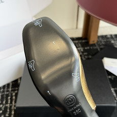 代购级CHANEL 香奈儿 26ss 春夏秀款中空凉鞋 第一眼看上就被种草了根据天气变化自由穿搭!套上袜 代购级CHANEL 香奈儿 26ss 春夏秀款中空凉鞋 第一眼看上就被种草了根据天气变化自由穿搭!套上袜