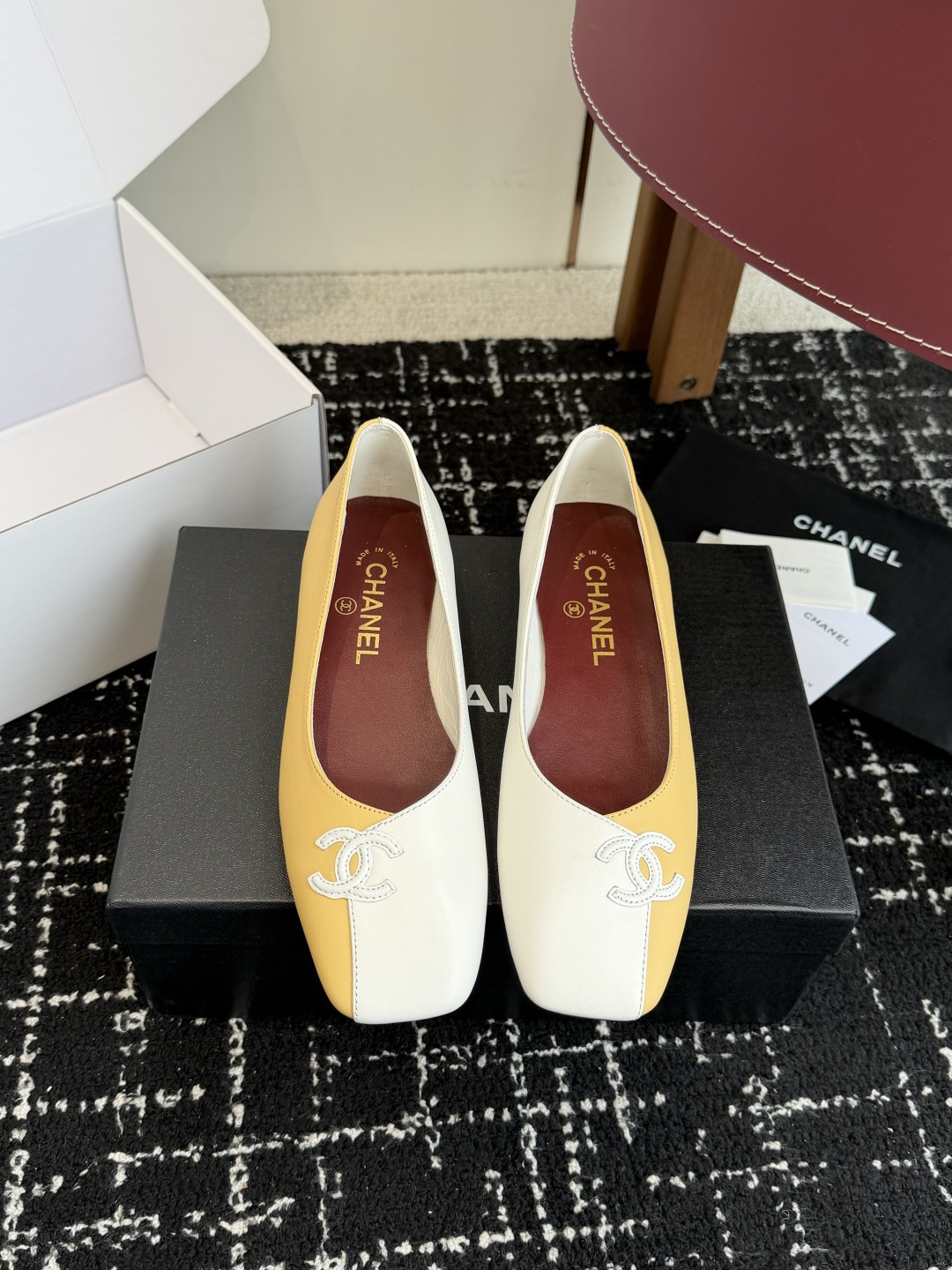 代购级CHANEL 香奈儿 26ss 春夏秀款单鞋第一眼看上就被种草了根据天气变化自由穿搭！套上袜套春夏