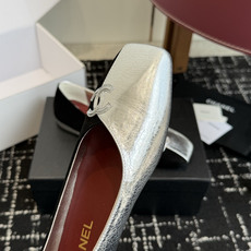 代购级CHANEL 香奈儿 26ss 春夏秀款单鞋第一眼看上就被种草了根据天气变化自由穿搭!套上袜套春夏 代购级CHANEL 香奈儿 26ss 春夏秀款单鞋第一眼看上就被种草了根据天气变化自由穿搭!套上袜套春夏