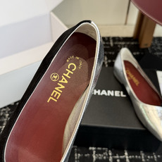 代购级CHANEL 香奈儿 26ss 春夏秀款单鞋第一眼看上就被种草了根据天气变化自由穿搭!套上袜套春夏 代购级CHANEL 香奈儿 26ss 春夏秀款单鞋第一眼看上就被种草了根据天气变化自由穿搭!套上袜套春夏