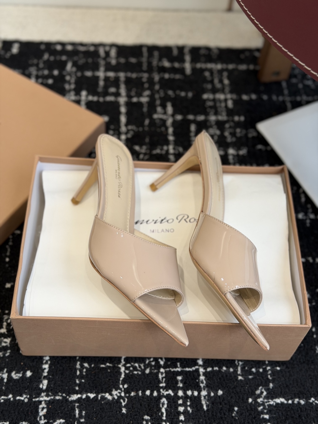 代购级吉安维托·罗西Gianvito Rossi 26春夏 尖头 细跟 凉拖鞋！轻松移动，高跟凉拖鞋！特