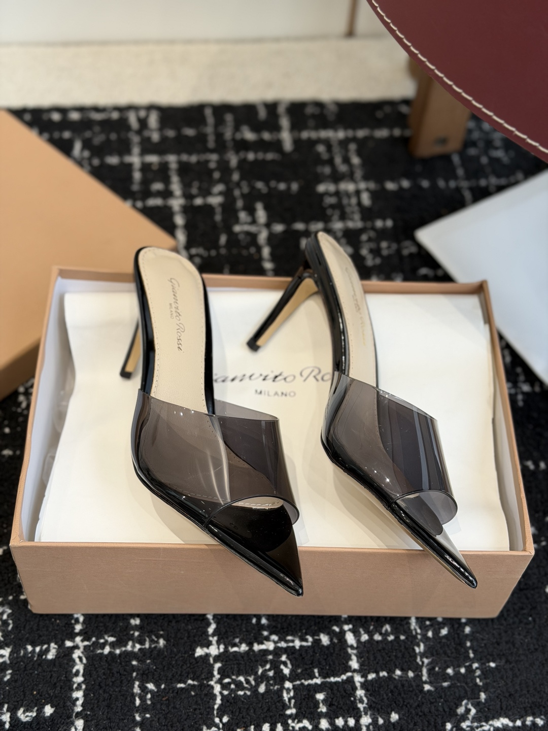代购级吉安维托·罗西Gianvito Rossi 26春夏 尖头 细跟 凉拖鞋！轻松移动，高跟凉拖鞋！特