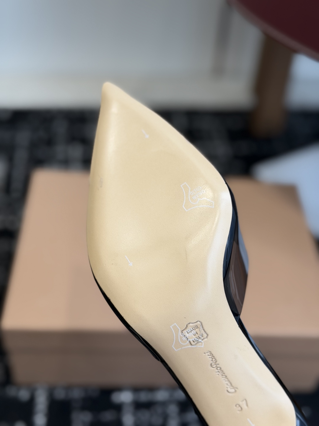 代购级吉安维托·罗西Gianvito Rossi 26春夏 尖头 细跟 凉拖鞋！轻松移动，高跟凉拖鞋！特