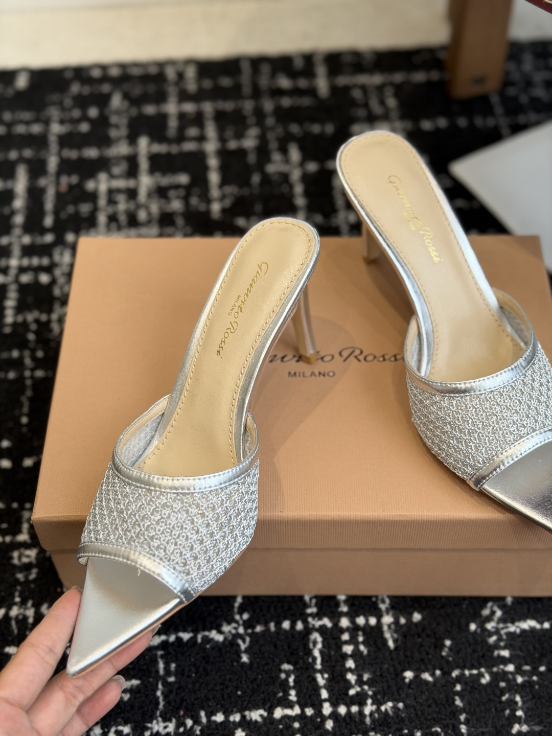 代购级吉安维托·罗西Gianvito Rossi 26春夏 尖头 细跟 凉拖鞋！轻松移动，高跟凉拖鞋！特