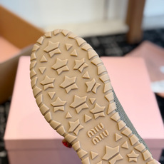 代购级(⚠️官网同步✈️盒包装)Miu Miu 26ss 新色 春夏新款走秀MiuMiu 情侣款 玛丽 代购级(⚠️官网同步✈️盒包装)Miu Miu 26ss 新色 春夏新款走秀MiuMiu 情侣款 玛丽