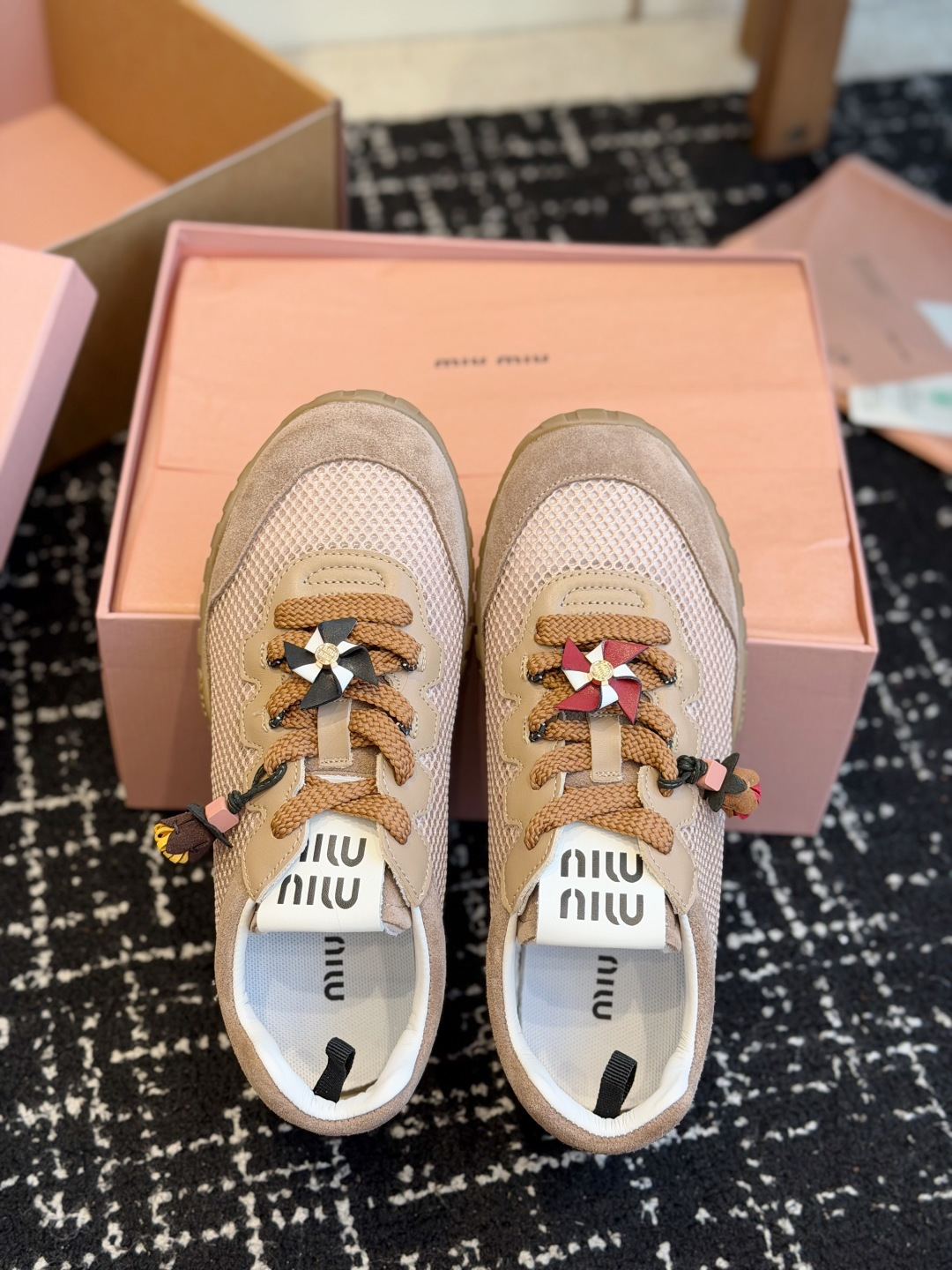 代购级（⚠️官网同步✈️盒包装）Miu Miu 26ss  新色 春夏新款走秀MiuMiu 情侣款 玛丽
