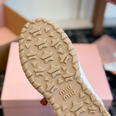 代购级(⚠️官网同步✈️盒包装)Miu Miu 26ss 新色 春夏新款走秀MiuMiu 情侣款 玛丽 代购级(⚠️官网同步✈️盒包装)Miu Miu 26ss 新色 春夏新款走秀MiuMiu 情侣款 玛丽