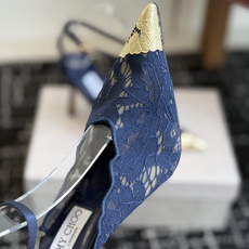 代购级Jimmy Choo jc 周仰杰 新款蕾丝高跟鞋,这对复古小蕾丝,绝对是鞋柜C位的不二之选! 代购级Jimmy Choo jc 周仰杰 新款蕾丝高跟鞋,这对复古小蕾丝,绝对是鞋柜C位的不二之选!
