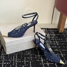 代购级Jimmy Choo jc 周仰杰 新款蕾丝高跟鞋,这对复古小蕾丝,绝对是鞋柜C位的不二之选! 代购级Jimmy Choo jc 周仰杰 新款蕾丝高跟鞋,这对复古小蕾丝,绝对是鞋柜C位的不二之选!